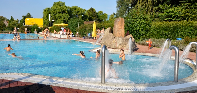 Schwimmbad Ansicht 3