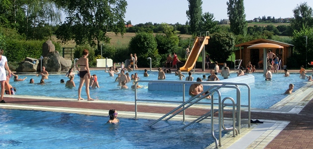 Schwimmbad Ansicht 6