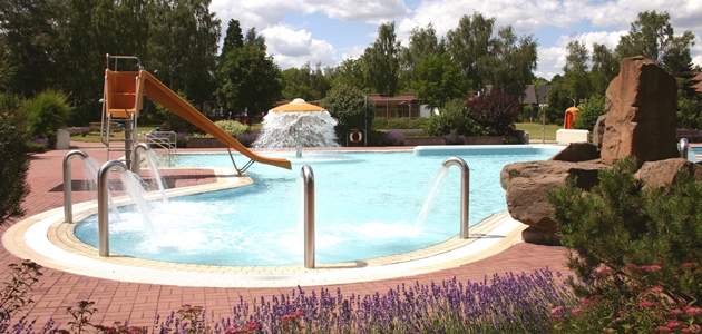 Schwimmbad Ansicht 8