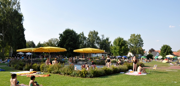 Schwimmbad Ansicht 10