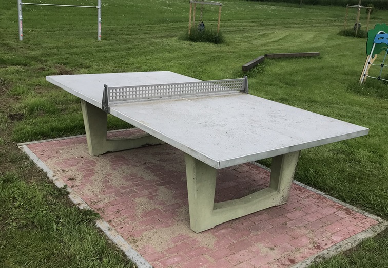 Tischtennisplatte 2024